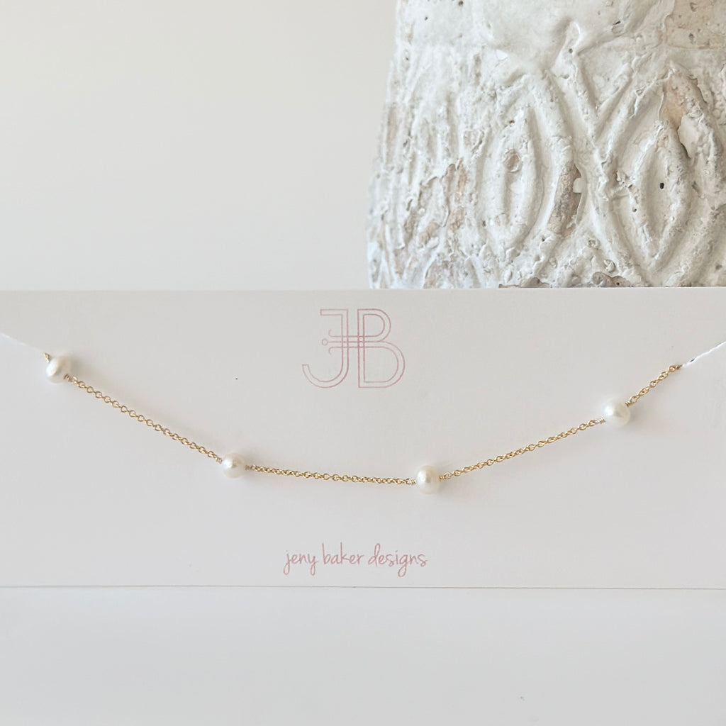 Maddy Pearl Necklace, Round